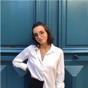 Étudiante passionnée par les langues, je serai ravie de vous apprendre voire vous faire aimer l’espagnol !